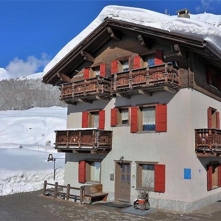 Appartamenti Lorenza 3 Baite Giotto Livigno Exteriör bild